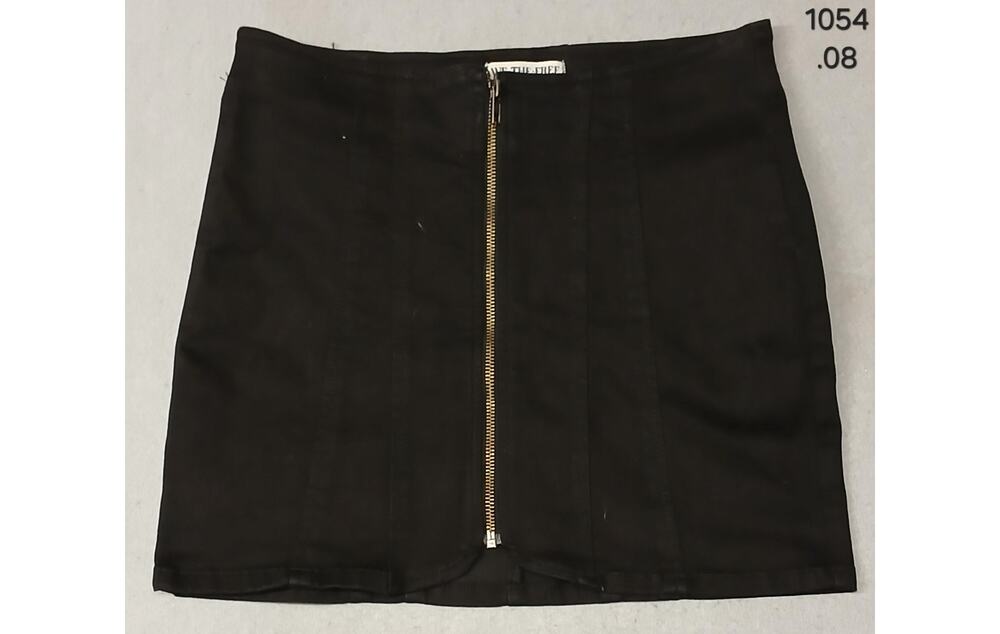 We The Free (4) Black Zip Front Denim Mini Skirt